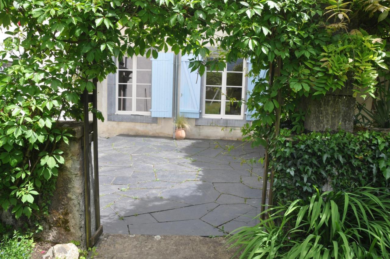 Gite D'Etape Le Couvent D'Ossau Louvie Juzon Buitenkant foto